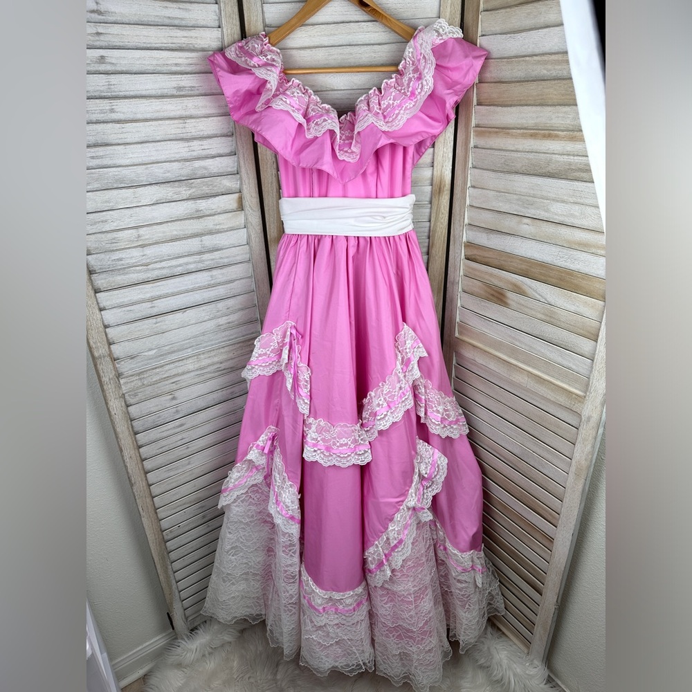 Vintage Fuschia Pink Southern Belle Victorian Lace Ruffles & Bow Details Formal
